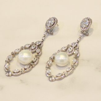 ARETES GLAM PERLA REINA