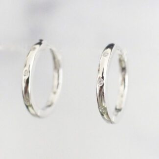 ARGOLLAS DE PLATA FINA CON CIRCONES