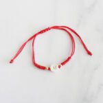 PULSERA HILO ROJO INICIAL "M"