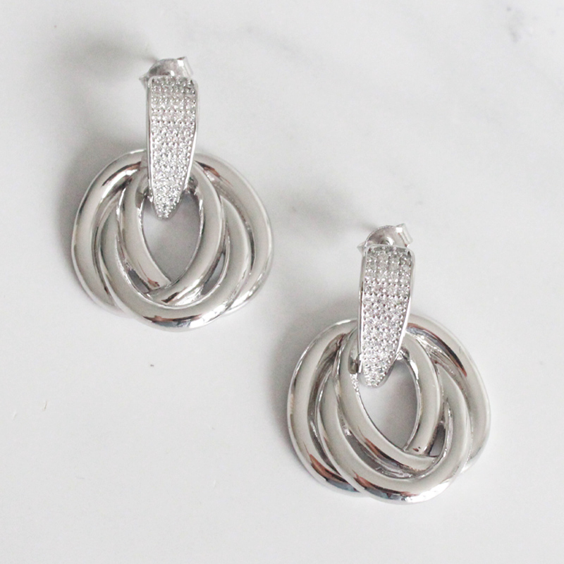 ARETES BIANCA