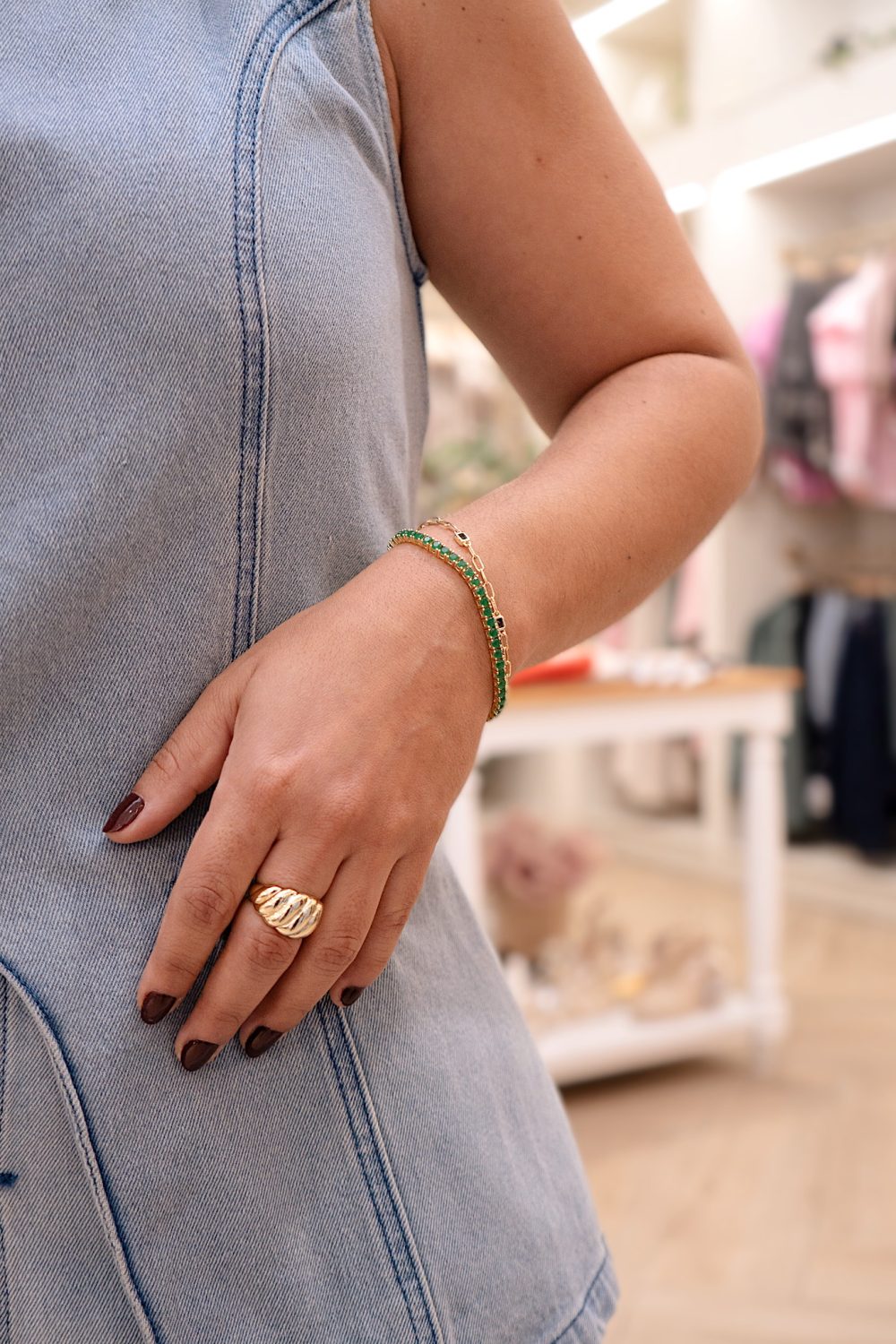 Edited in Tezza with: INSPR, Exposure, Shadows, Focus, & Sharpen