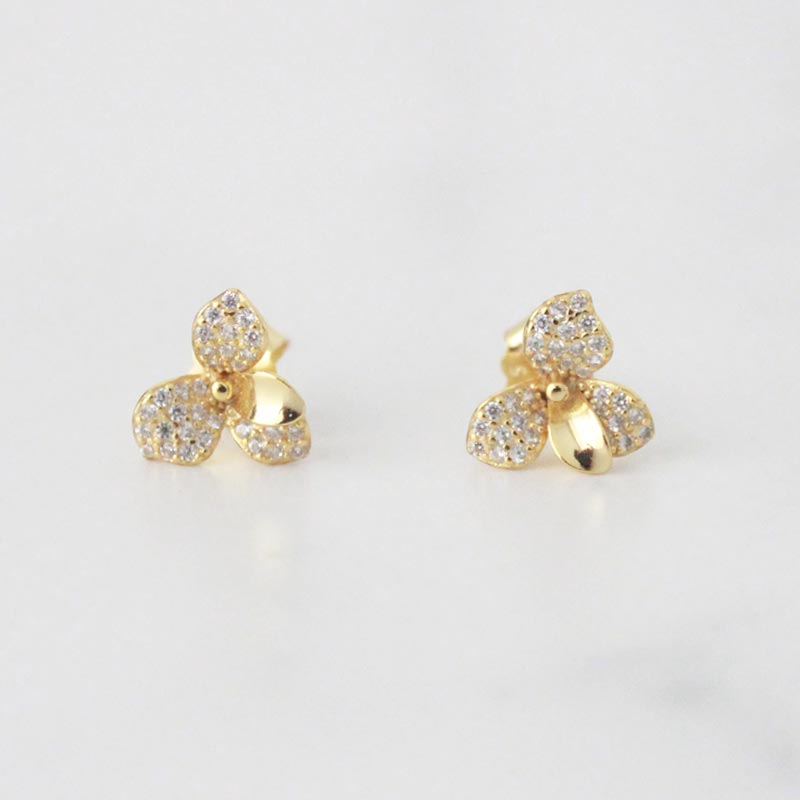 ARETES FLORES IREM M