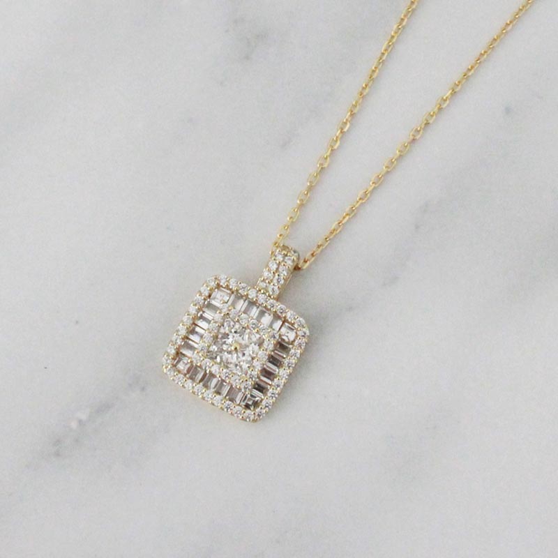 CADENA CUADRADA RADIANTE